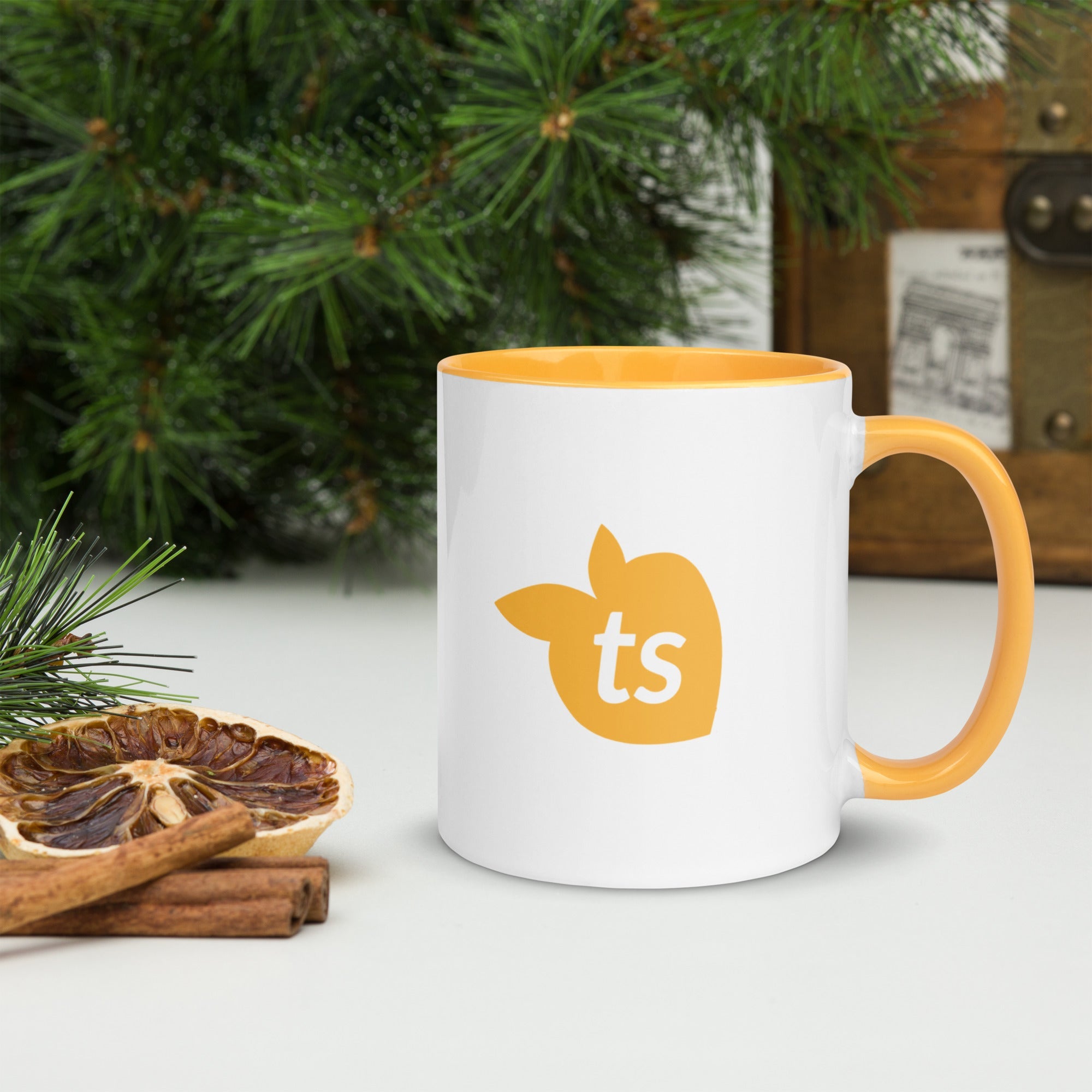 tsgabrielle • Mugg med gyllengul insida • Keramik • 325 ml